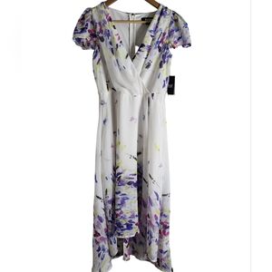 White Floral V-Neck Maxi Dress